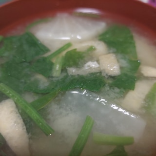 ほうれん草と大根と油揚げの味噌汁